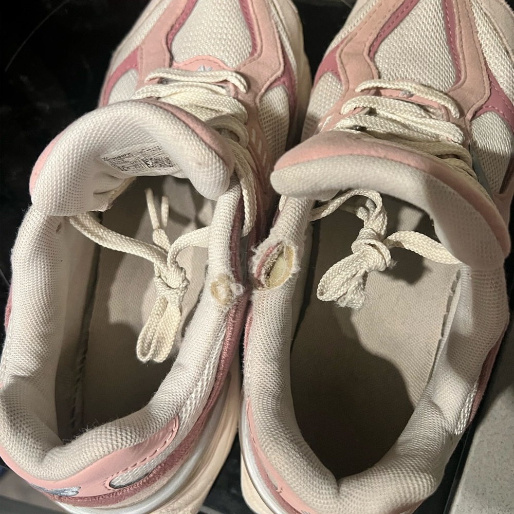 9060 New Balance Pink and White Mesh & Suede Sneakers ASIS - Picture 8 of 16
